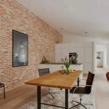 3 Bedroom Apt With Balcony *